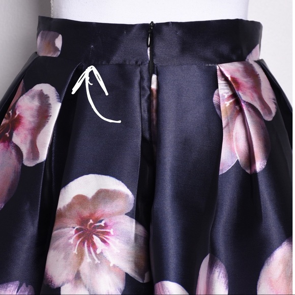 Chicwish Peach Blossom Floral Midi Full Skirt Navy - Picture 8 of 8